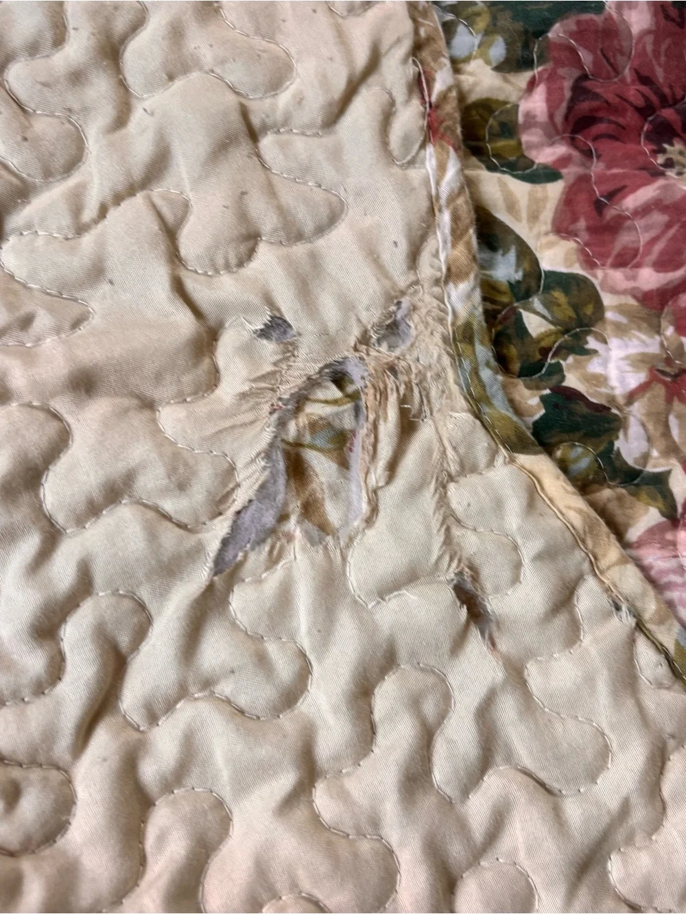 Floral Quilted F/Q Bedspread Cream  Pink – Classic Country Cottage Core Style
